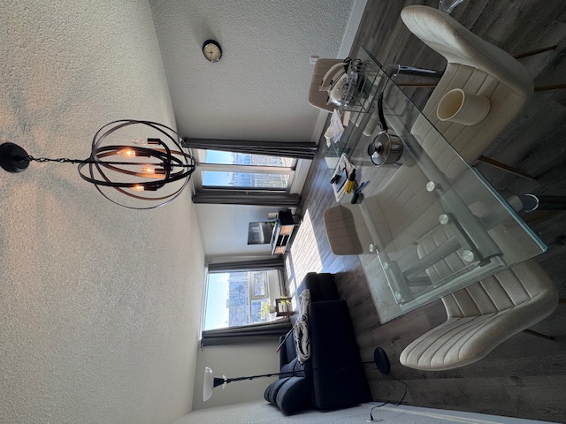 1004-5572 North Ridge Road - 1004